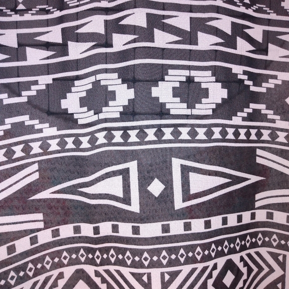 Almost Famous 3X Sheer Crochet Top - Picture 6 of 7